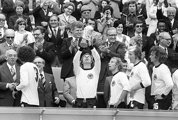 West Germany wins 1974 Soccer World Cup