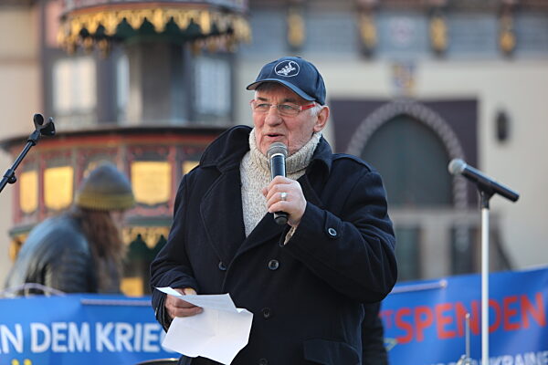 Ukraine-Konflikt - Schauspieler Hoenig sammelt Spenden