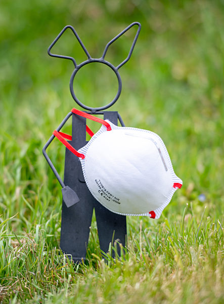 Ostern w?hrend der Corona Krise, Schutzmasken