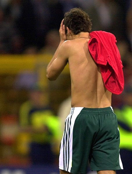 Fußball-EM 2000: Mehmet Scholl deprimiert - 0:1