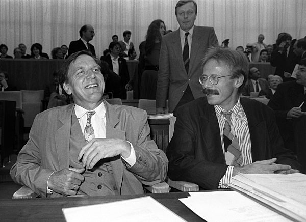 Gerhard Schröder und Jürgen Trittin im Bundesrat