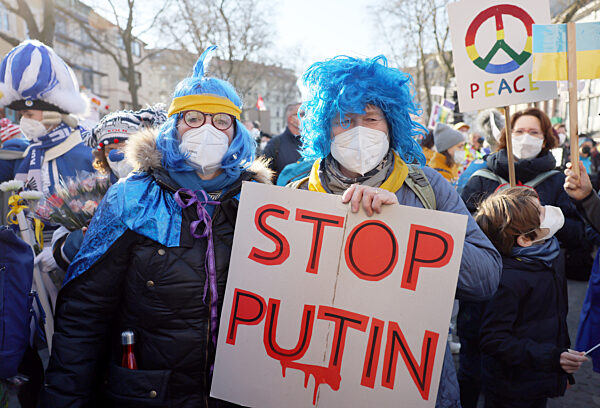 Rosenmontag - Friedensdemonstration in Köln