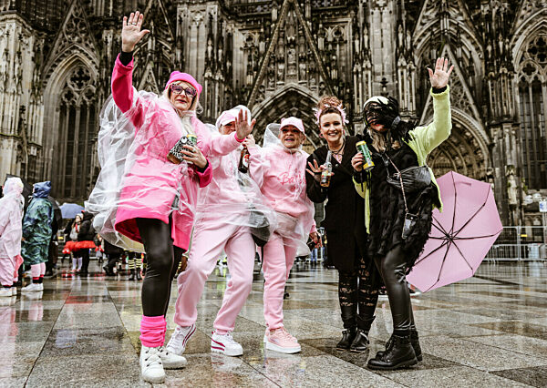 Weiberfastnacht –  Köln