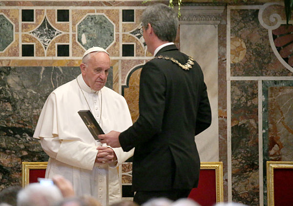 Karlspreis für Papst Franziskus