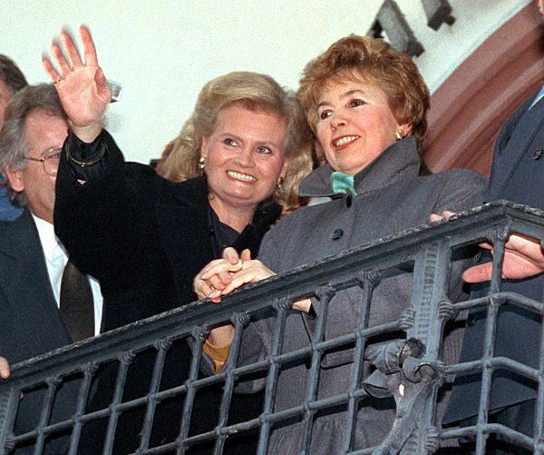 Hannelore Kohl und Raissa Gorbatschowa