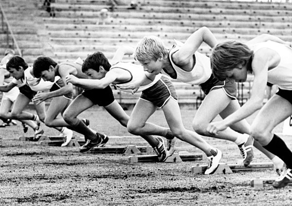 DDR - Sport- Start junger Sprinter in Halle/Saale