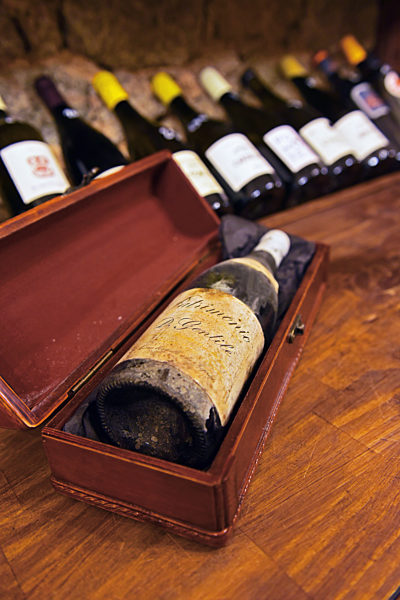 im Weinkeller, at a wine cellar