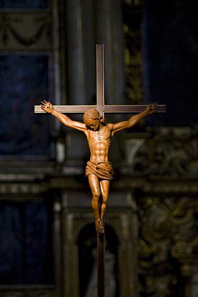 Jesus Christus am Kreuz in der Klosterkirche Lluc, cruzified Christ; cloister chuch Lluc