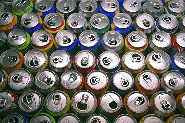 leere Getraenkedosen, empty tin cans