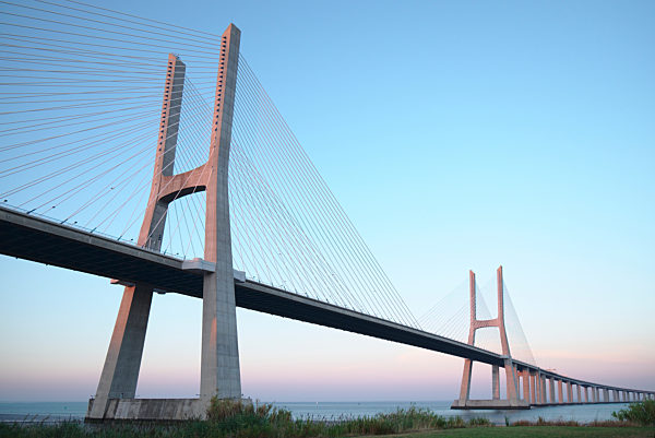 Lissabon - Vasco da Gama bridge