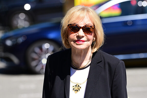 Fußball - Trauerfeier für Uwe Seeler im Volksparkstadion