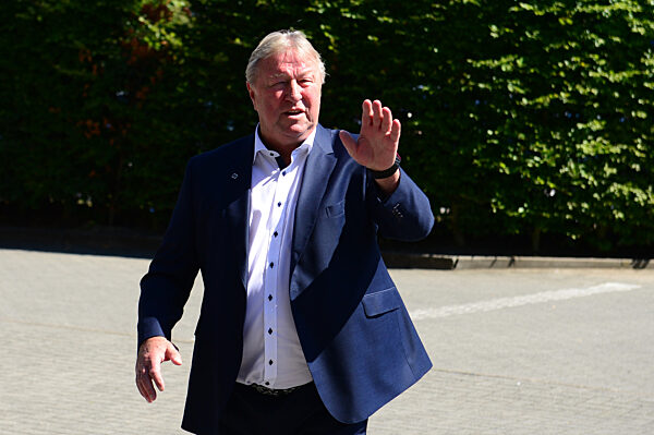 Fußball - Trauerfeier für Uwe Seeler im Volksparkstadion