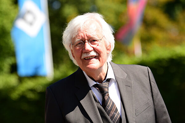 Fußball - Trauerfeier für Uwe Seeler im Volksparkstadion