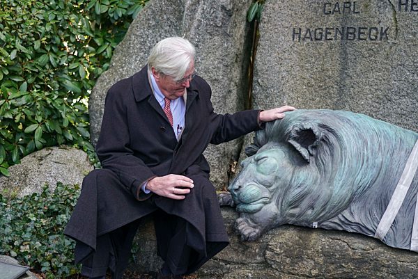Neuer Hagenbeck Loewe Triest