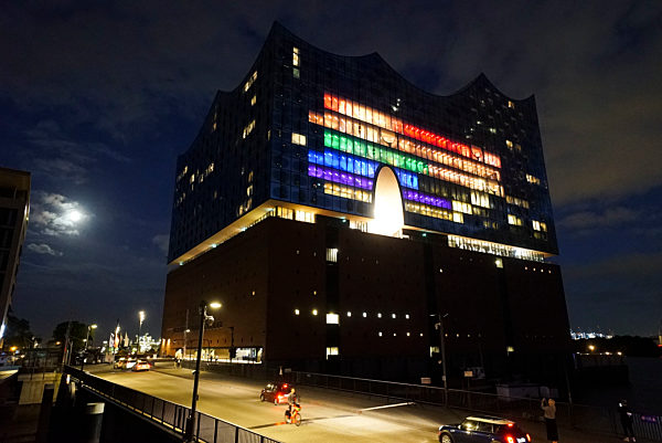 CNTV - Regenbogen Farben Protest