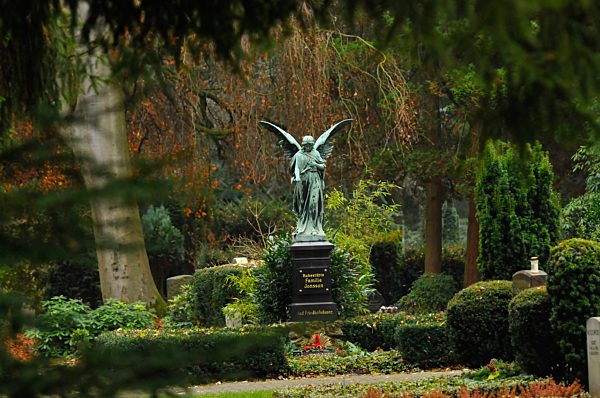 Featrure - Herbststimmung Friedhof Ohlsdorf