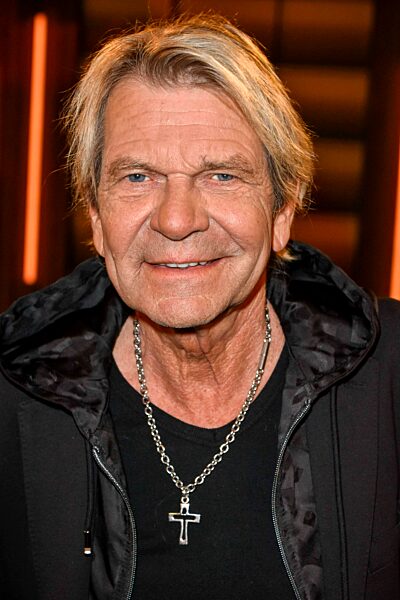 24330-ABB-KOELNER TREFF