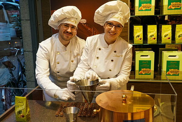 CNTV-24871- Lindt Dubai Schokolade