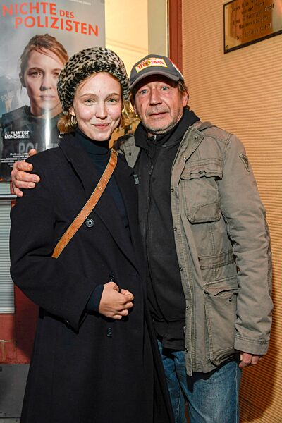 abb-Die Nichte des Polizisten