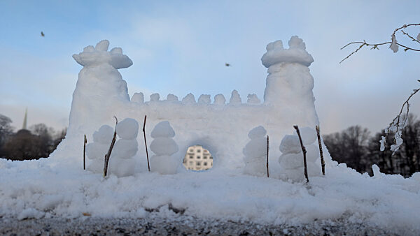 cntv-New Snow Figures