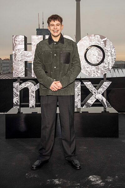 abb-A Knight of the Seven Kingdoms Photocall