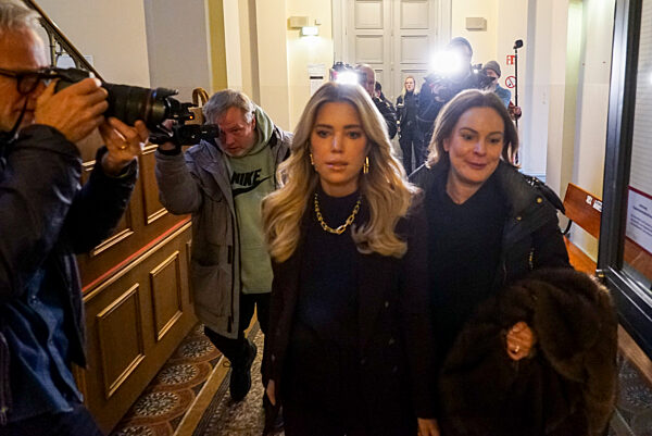 CNTV-Sylvie Meis Witness in Court