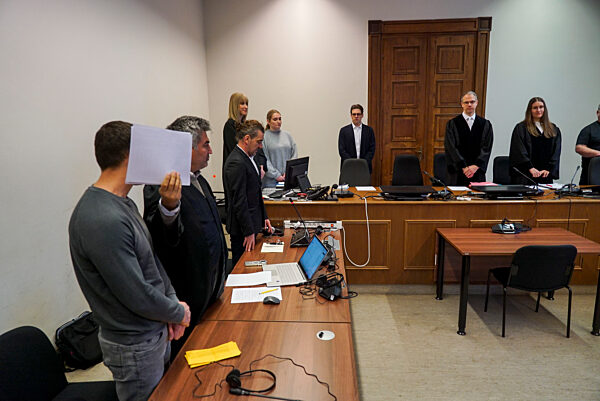 CNTV-Sylvie Meis Witness in Court