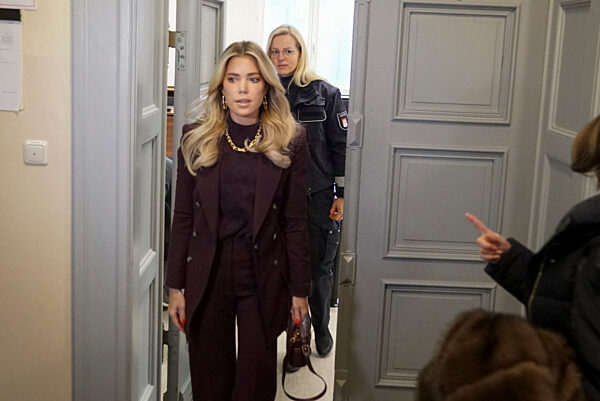 CNTV-Sylvie Meis Witness in Court