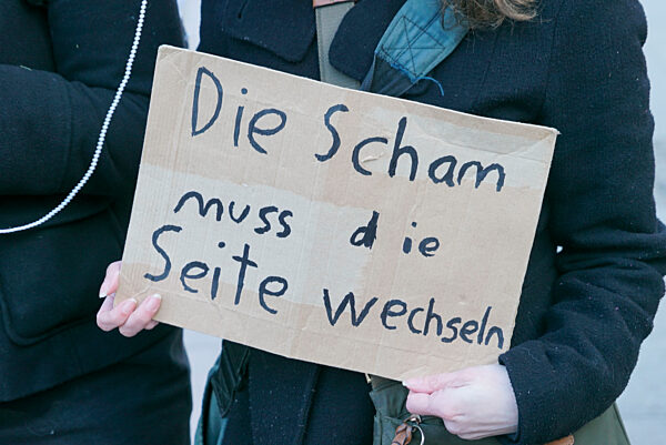 ABB/ Demo gegen Deepfakes