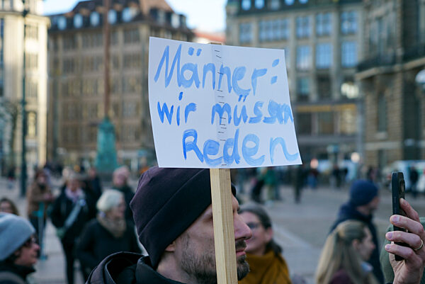 ABB/ Demo gegen Deepfakes