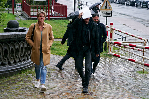 CNTV CHRISTINA BLOCK PROZESS