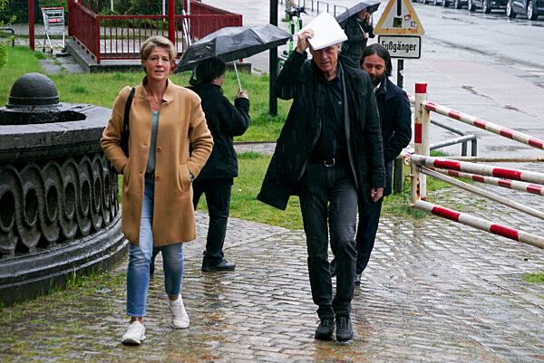 CNTV CHRISTINA BLOCK PROZESS