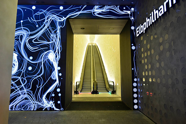 Festliche Eroeffnung der zentralen Aussichtsplattform Plaza in der Elbphilharmonie Hamburg