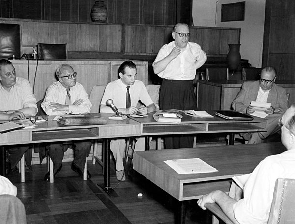 DGB negotiate with the Government