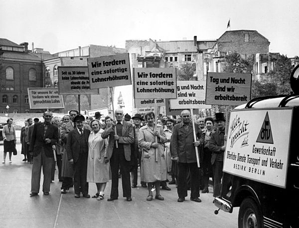 Hauswarte demonstrieren 1953 für mehr Lohn