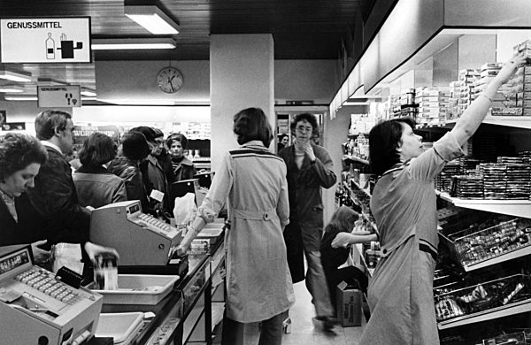 DDR - Intershop in Ostberlin