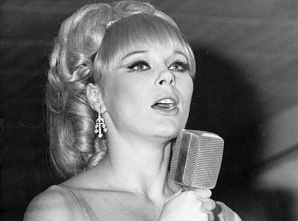 Elke Sommer - Eine Pfarrerstochter in Hollywood