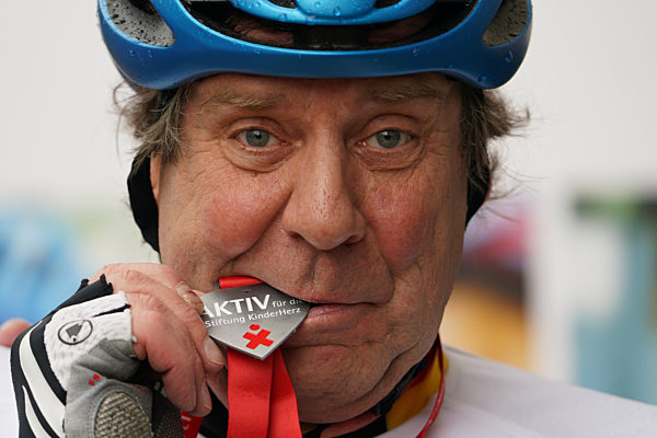 Schauspieler Rohde startet Spendenaktion "HerzRadtour"