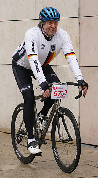 Schauspieler Rohde startet Spendenaktion "HerzRadtour"