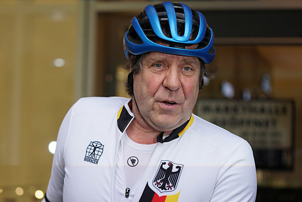 Schauspieler Rohde startet Spendenaktion "HerzRadtour"