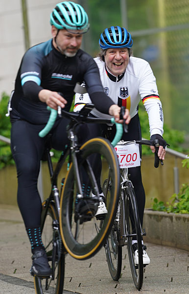 Schauspieler Rohde startet Spendenaktion "HerzRadtour"