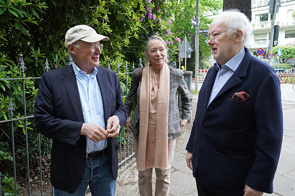 Stefan Aust stellt Autobiografie "Zeitreise" vor