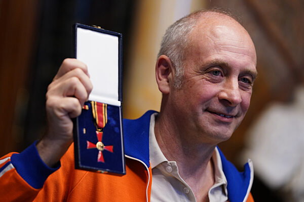 Bundesverdienstkreuz für Kabarettist Alfons