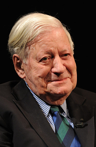 Schmidt und Steinbrück stellen Buch "Zug um Zug" vor