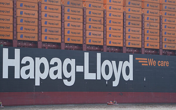 Taufe Containerschiff "Berlin Express"