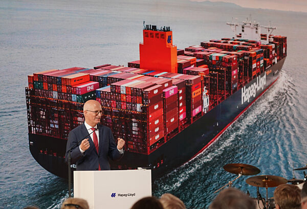 Taufe Containerschiff "Berlin Express"