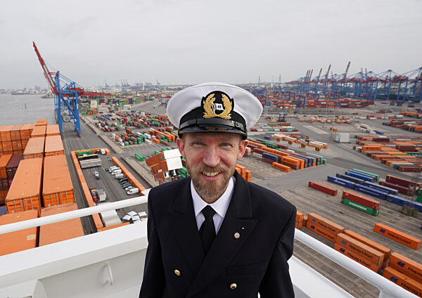 Taufe Containerschiff "Berlin Express"