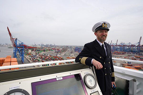 Taufe Containerschiff "Berlin Express"
