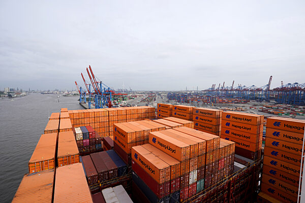 Taufe Containerschiff "Berlin Express"