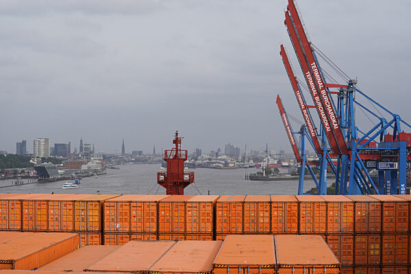 Taufe Containerschiff "Berlin Express"